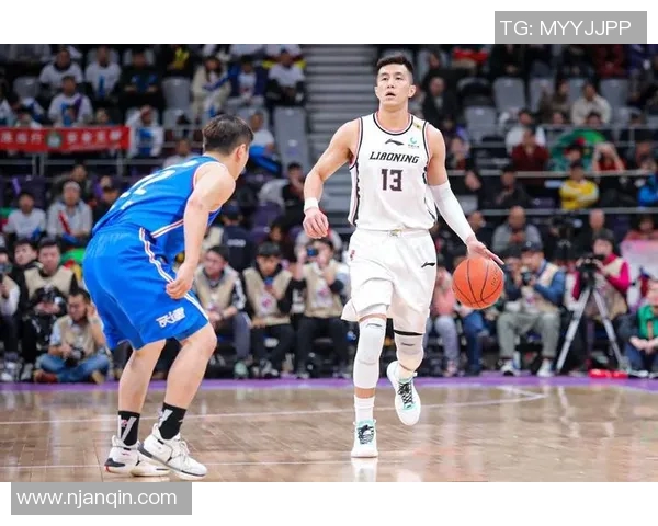 广州篮球队强势领跑锦标赛积分榜总分达到97分展现冠军实力