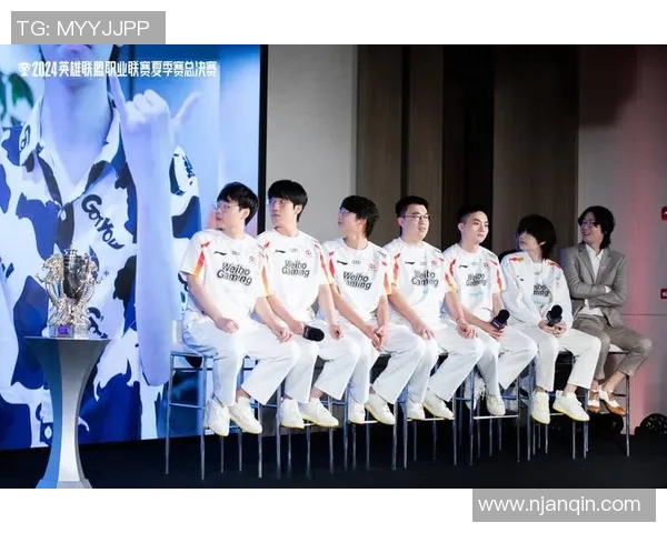 权威发布英雄联盟实力榜单揭示顶尖选手与战队实力对比