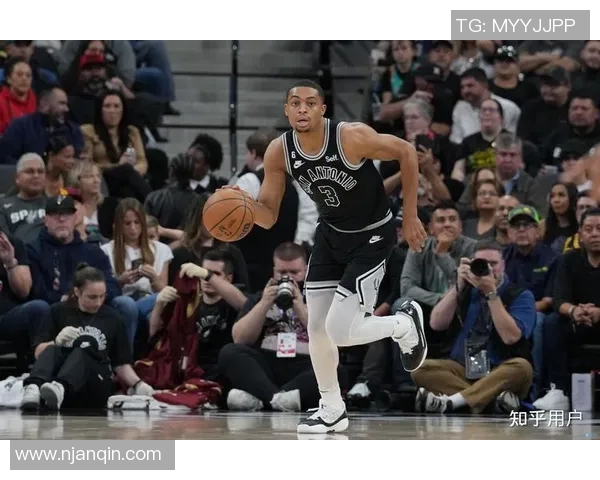 马刺与国王激战10月7日NBA季前赛精彩回顾与分析