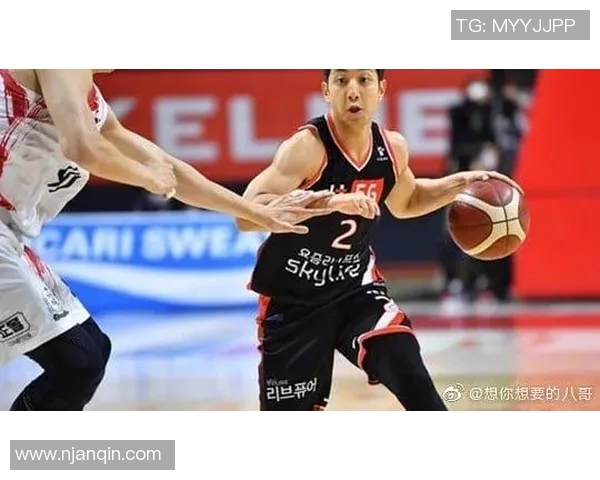 首尔雷电与安养人参的激烈对决展现篮球魅力与团队精神 首尔雷电与安养人参的激烈对决展现篮球魅力与团队精神