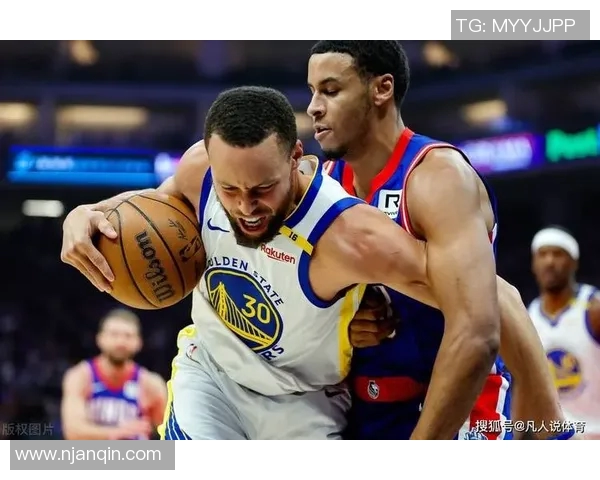 勇士队对阵国王队库里全场三双助力球队胜利 勇士队对阵国王队库里全场三双助力球队胜利