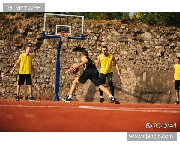 范子铭的成长之路与篮球梦想的追逐历程探索