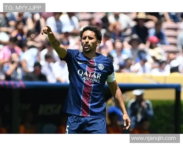 马尔基尼奥斯：从年轻天才到足坛领袖的辉煌历程与成就解析