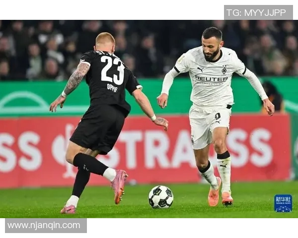 墨尔本胜利与清菜联的激烈对决展现足球魅力与团队精神