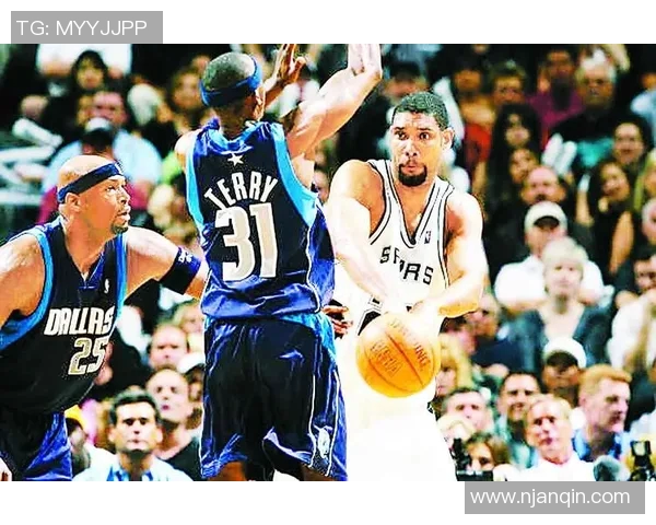 马刺与小牛激战第七场争夺季后赛晋级名额的关键对决 马刺与小牛激战第七场争夺季后赛晋级名额的关键对决