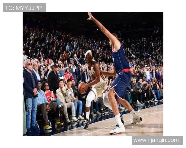 25日勇士与快船激战正酣谁能在西部争夺战中占得先机 25日勇士与快船激战正酣谁能在西部争夺战中占得先机