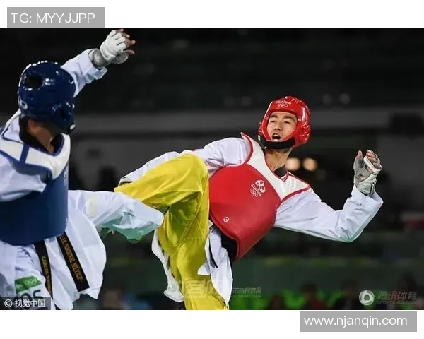 赵帅与伊萨精彩对决视频回顾赛场瞬间尽显拳击魅力与实力较量