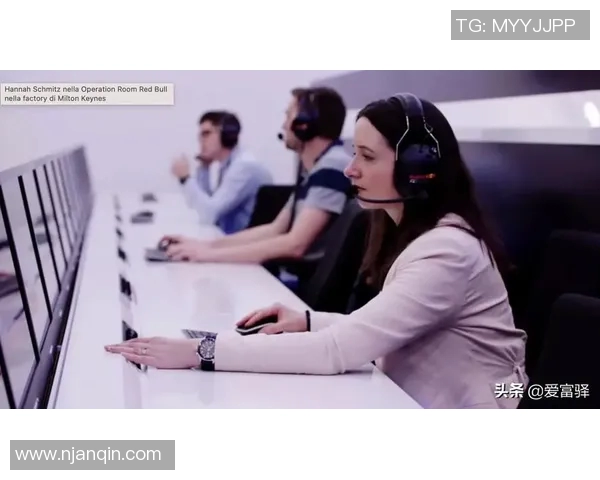 英雄联盟盛宴：深入解析FPX团队协作背后的秘密与策略